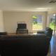 Elegant master bedroom with private bathroom, Point Cook (fotografie 3)