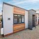 Stylish 2 Bed Bungalow in East Ham, Close to Excel, London - Photo 1