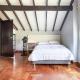 3 Story Penthouse with 2 parking spaces in Laureles, Medellín - Photo 3