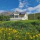 Blabergan Lodge in the Lyngen Alps, Nord-Lenangen