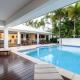 The White House - 5 Bedrooms Close to Town & Beach, Port Douglas (foto 8)