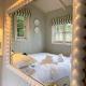 Shepherd's Hut at The Granary, Steyning (Foto 7)