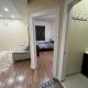 Queen Bed Apartment with Seamless Living & Kitchen, Newmarket (photo 6)