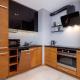 Industrial Apartment Fredry with Parking by Noclegi Renters Cracovia - Foto 3