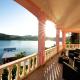 El Palacio Rosa on Blue Lagoon 3BR Beachfront Suite on pristine & quiet bay w incredible views, Arrozal
