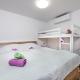 Apartments by the sea Baska, Krk - 22406, Baška (Bescanuova) (foto 10)
