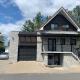 Impeccable, modern, river view, renovated cottage Laval - Fotografie 1