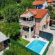 Villa Arabela with private pool, Donji Muć