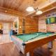 Cubby Bear, Free Attraction Tickets, Game Room, Hot Tub, seasonal pool Access, WIFI!!!, Gatlinburg - Fotografie 3