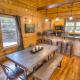 Luxury Cabin Sleeps 8 with creekside fire pit near Helen GA, Cleveland (fotografie 5)