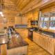 Luxury Cabin Sleeps 8 with creekside fire pit near Helen GA, Cleveland (fotografie 8)