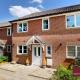 Wokingham - 2 Bedroom House - With Garden