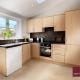 Ascot - Immaculate 2 bed House with parking, Ascot (foto 4)