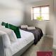 Ascot - Immaculate 2 bed House with parking, Ascot (foto 7)