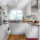 Lightwater - Immaculate 1 Bedroom House, Bagshot
