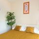 Cozy modern Apartment ASTORIA MAGIC ORANGE OLD TOWN Краков - Фото 7