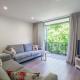 Auckland City Escape Modern Home with Spa Pool, Окленд - Фото 5