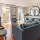 Modern 3BR, terrace, AC/heating & self check-in, Lisbon - Photo 2