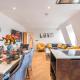 Spectacular 2-Bedroom Penthouse in Marble Arch 75, London - Photo 4
