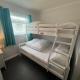 Macs Shack, Two bed Chalet on California Sands Holiday Park - Sleeps 5, pet friendly, includes FREE pool passes - plus bed linen and towels included - only 300m from the beach!, Great Yarmouth (zdjęcie 8)