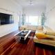Exclusive location - 3-bedroom Unit in Maryborough CBD, 10ppl - Photo 3