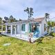 Oceanfront White Stone Cottage with Private Beach!, White Stone