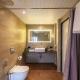 StayVista's Rustique Radiance - Hillside Retreat with Outdoor Pool & South Indian Architecture, Khopoli - Fotografie 9