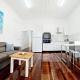 2 Bedroom Unit in Maryborough CBD, Furnished - Foto 4