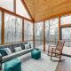 Mountain-View Home in Stoneham with Hot Yoga Studio!, North Lovell - Fotografie 10
