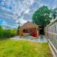 1 Bedroom home with hot tub & private garden, Orpington (foto 3)