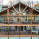 Spacious Rustic Elm Lodge, Branson