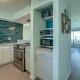 Beautiful Location, only steps to the white sandy beaches or heated pool Bradenton Beach - Foto 6