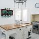 Pretty Pink Queenslander - Spectacular Views, Space and Serenity, Тентерфилд (фото 8)