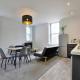 FREE PARKING - Charming 2-BR Flat near Salford Royal, Manchester - Photo 10