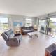 3 Bedroom 2 Bath Beach View #205 Beach Place Condos, St Pete Beach (foto 5)