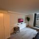 Luxury House With 2 Private Independent Studios 120 m2 Near LEIDSEPLEIN CITY CENTRE AMSTERDAM - Paid Parking Possibilities Nearby, Amsterdam (zdjęcie 8)