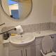 Big double room with bathroom in 2 bedroom flat kitchen is shared Harrow on the Hill - Foto 10