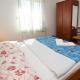 Apartments by the sea Baska, Krk - 22725, Baška (foto 4)