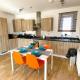 Beautiful 2 Bedroom, 2 Bathroom, Free Parking, Milton Keynes City Centre Penthouse Apartment, Milton Keynes (photo 6)