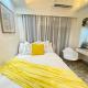 1BR w/ Balcony near Megamall: The Admiral‘s Lounge, Manila - Zdjęcie 6