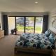 Moana Seaside Retreat - 2 Bedroom, spa , living area & pet friendly, Moana - Fotografie 5