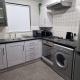Contemporary City Centre Flat Belfast - Photo 4