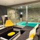 Appartement Standing piscine intérieur privatisée .
