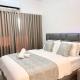 Cozy Condo Home along EDSA with a City View, Манила - Фото 2