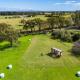 Bush Retreat 2 by Tiny Away, Alberton West (foto 2)