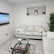 New built house, Stay in Style Guest Suite, 2bedroom, 2bed, 2bath, Edmonton