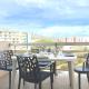 Studio calme avec coin nuit, terrasse et parking - Proche plage et commerces - FR-1-251-420