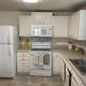 Spacious 4BR - 10 Min to Uptown - Yard - Pets OK, Шарлотт (фото 9)