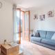 Maison Laghée-Bright Apt with balcony, Lake view!, Carate Urio - Fotografie 8