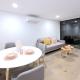 Pride Moonee Ponds 1B2B Nest, Melbourne - Fotografie 6